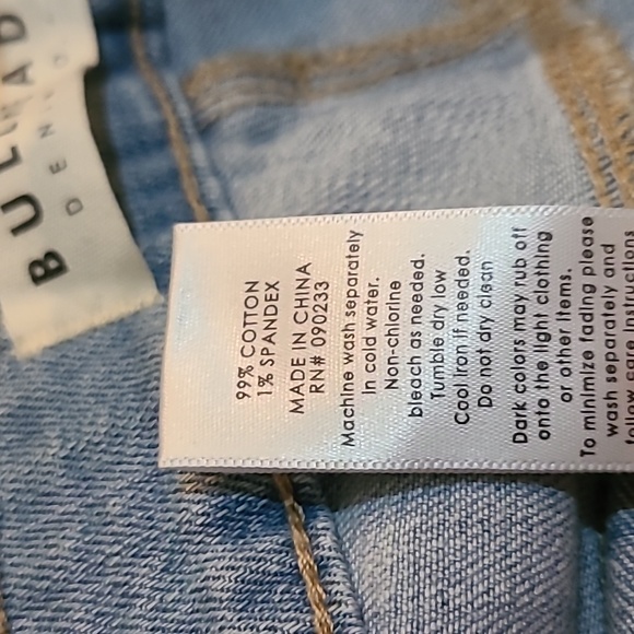 Bull Head Low Rise Skinniest Light Wash Light Distressed Size 28 - Picture 4 of 15